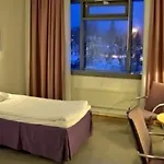 호텔 Kuninkaantie 3*