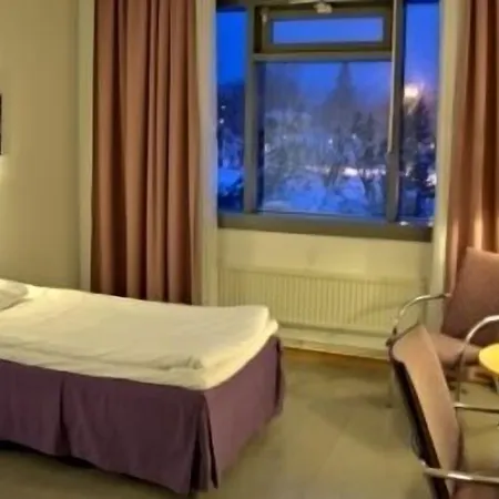 Hotell Kuninkaantie 3*