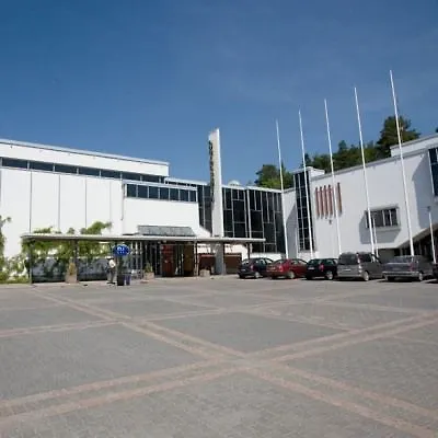 Otel Kuninkaantie 3*